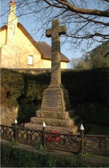 Stokeinteignhead Village War Memorial